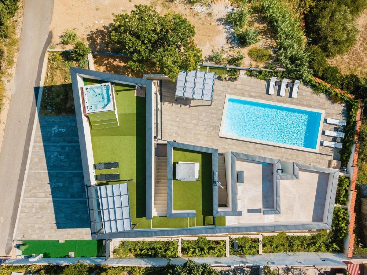 Perla Nera Heated Pool & Sauna Stan Trigraci ภายนอก รูปภาพ